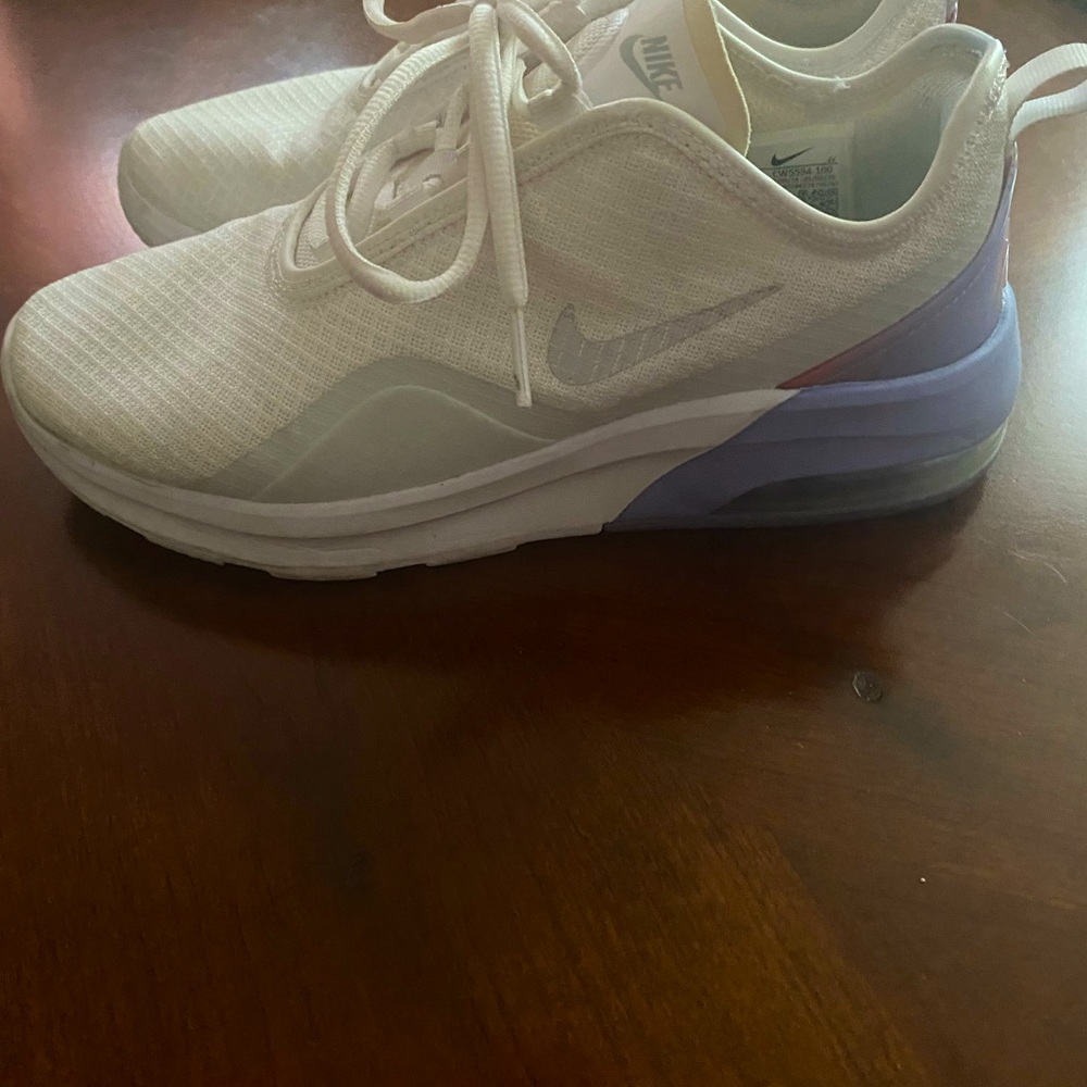 Size 7 nike lightly worn